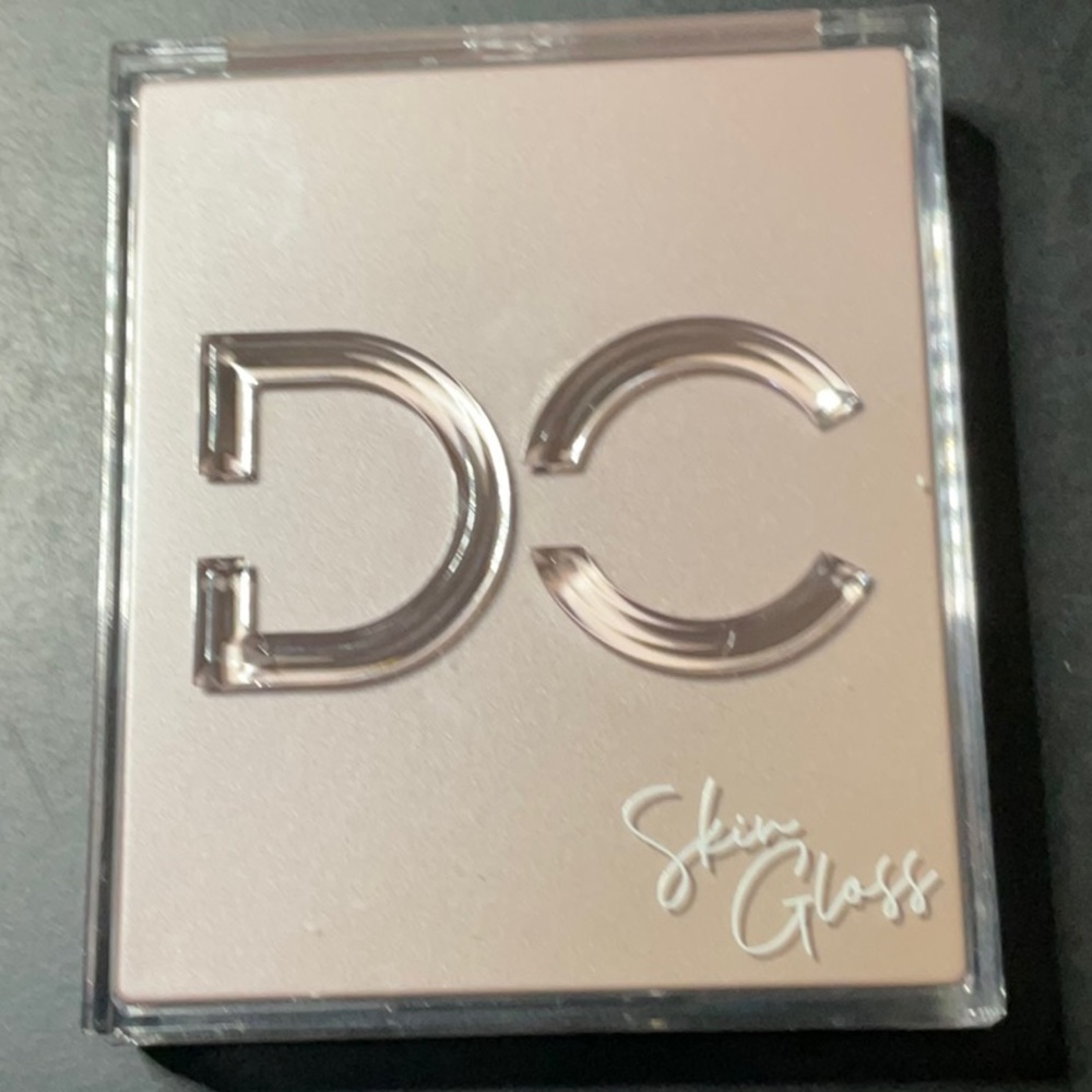 Dominique Cosmetics Skin Gloss All Over Enhancer Golden Dew, 0.17 oz